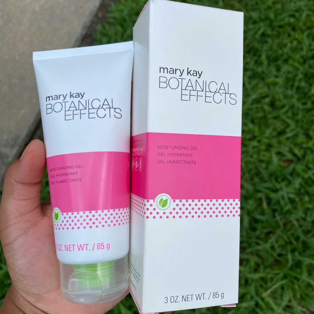 Moisturizing gel